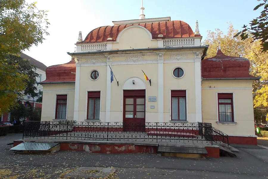 Museo Memoriale «Ady Endre» – facciata, Oradea