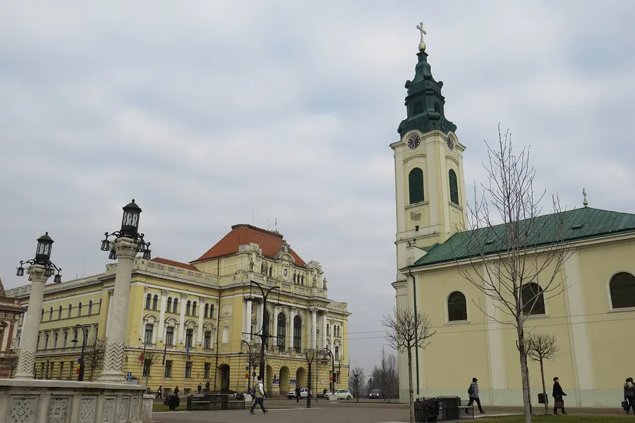 Piazza Unirii – veduta della piazza, Oradea
